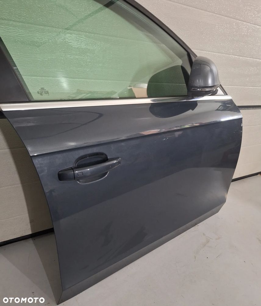 DRZWI KOMPLETNE PRAWY PRZÓD - AUDI A4/B8 SEDAN -09 ROK - KOLOR LZ7H - 3