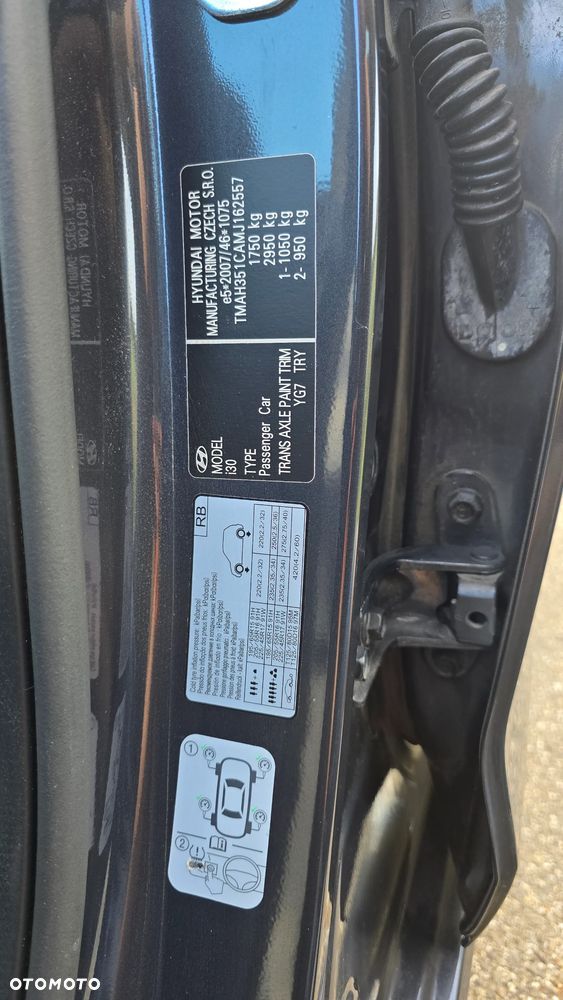 Hyundai i30 1.5 DPI Comfort - 29