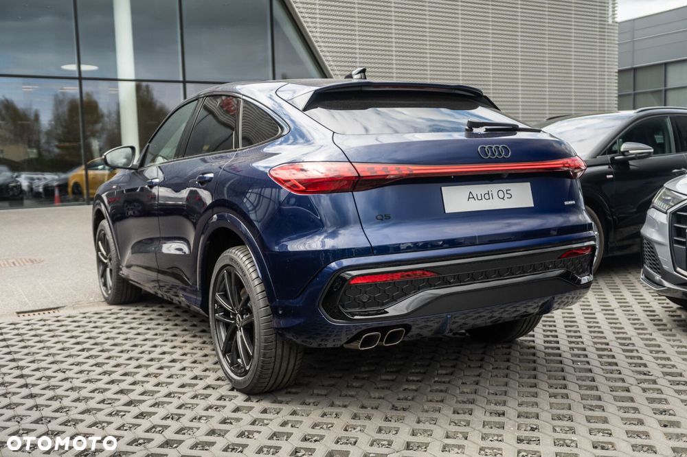 Audi Q5 Sportback - 4