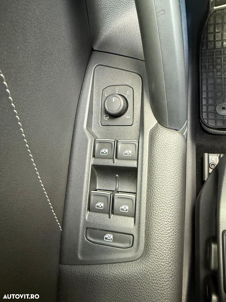 Volkswagen Tiguan 2.0 TDI SCR 4MOTION DSG R-Line - 25