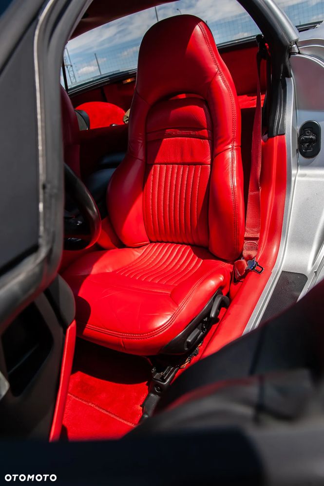 Chevrolet Corvette - 18