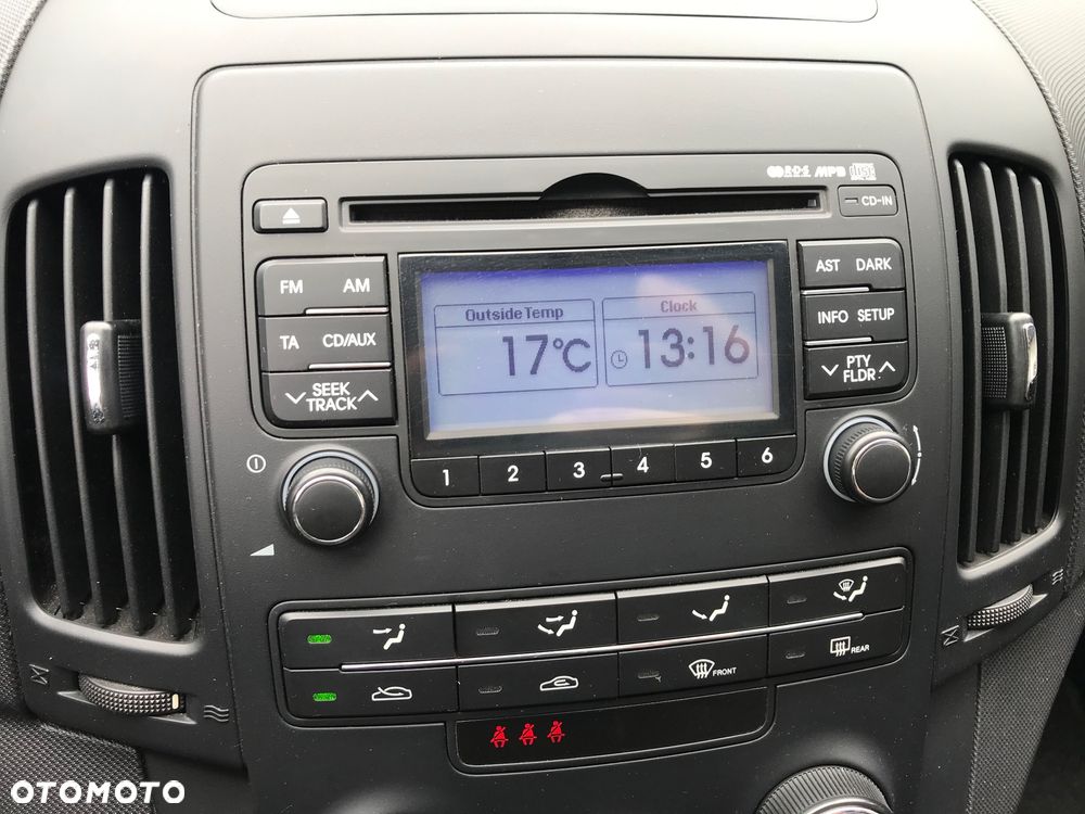 Hyundai i30 i30cw 1.4 UEFA EURO 2012 Edition - 9