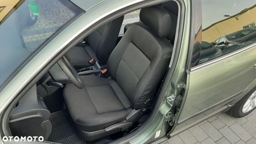 Volkswagen Passat 1.6 - 5