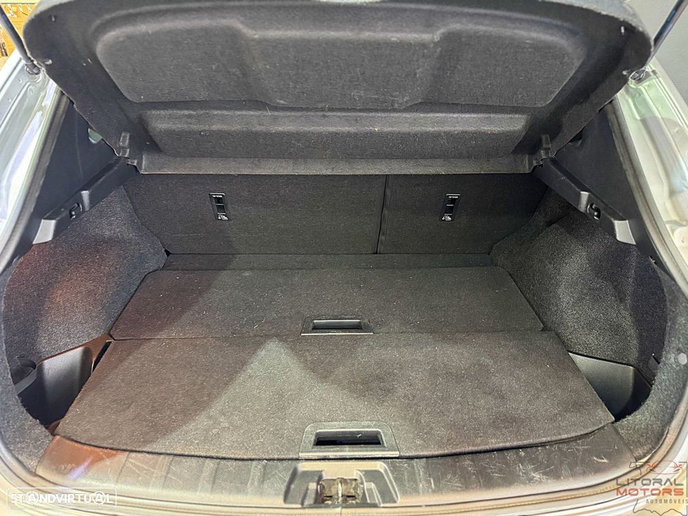 Nissan Qashqai 1.5 dCi N-Connecta - 11