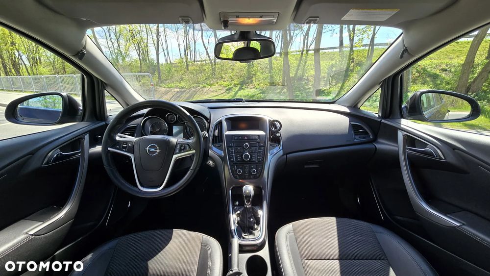 Opel Astra 2.0 CDTI Cosmo - 17