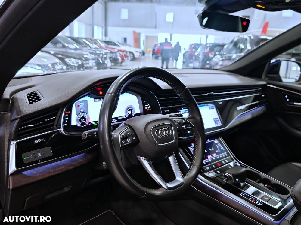 Audi Q8 55 TFSI quattro Tiptronic - 7
