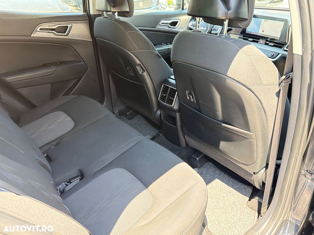 Kia Sportage 1.6 DSL MHEV 7DCT HP 4x2 Style - 18