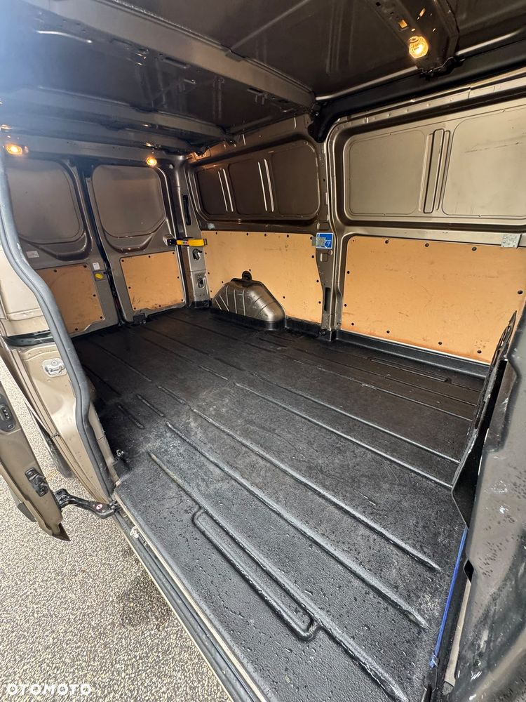 Ford Transit - 28