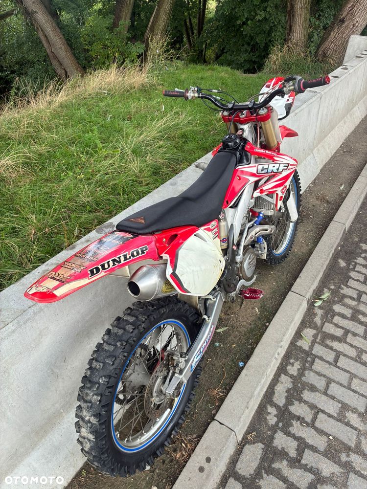 Honda CRF - 8