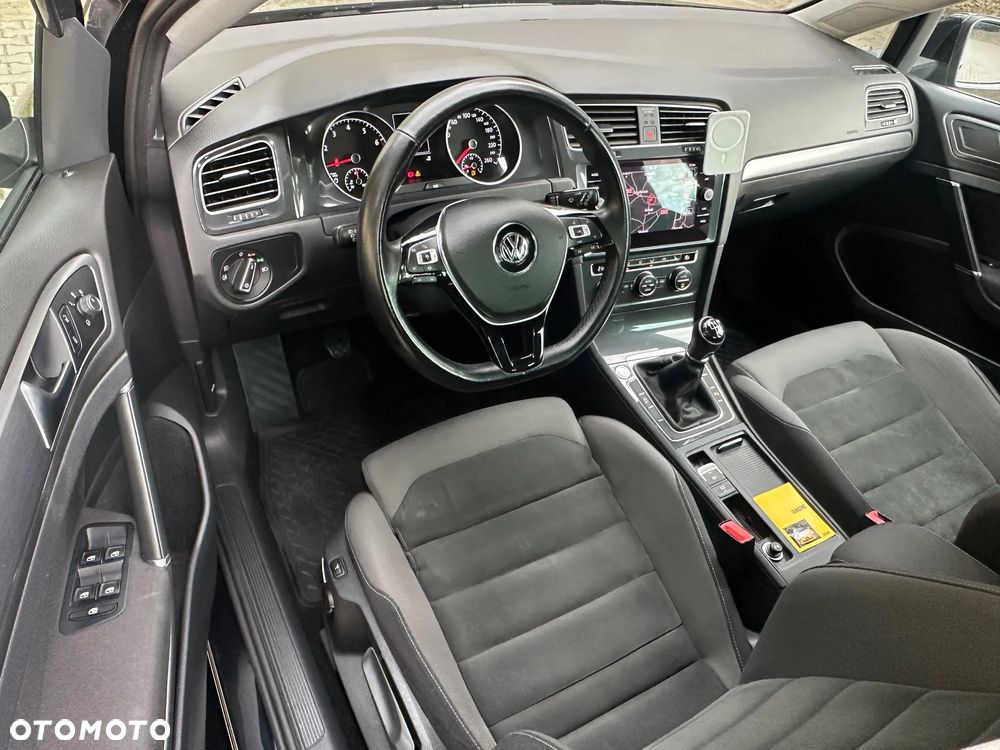 Volkswagen Golf VII 1.5 TSI BMT Evo Highline - 19