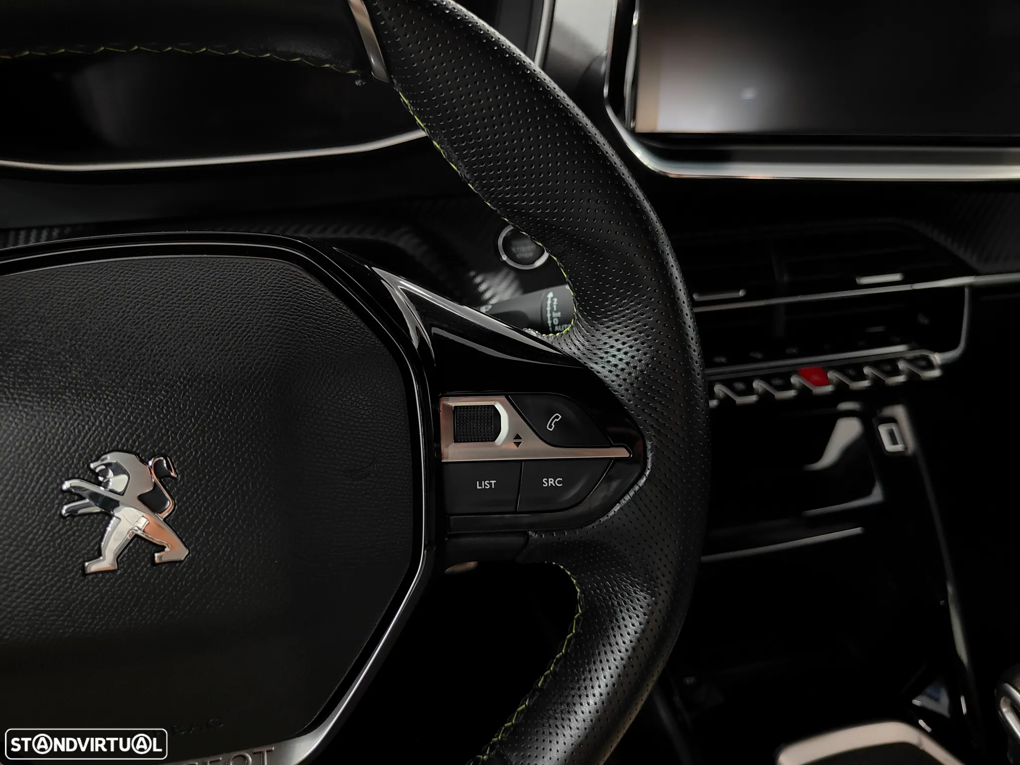 Peugeot 208 1.2 PureTech GT Line - 48