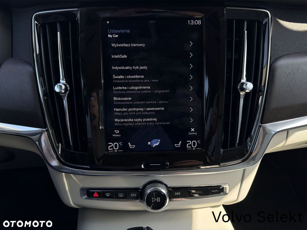 Volvo V90 Cross Country - 26