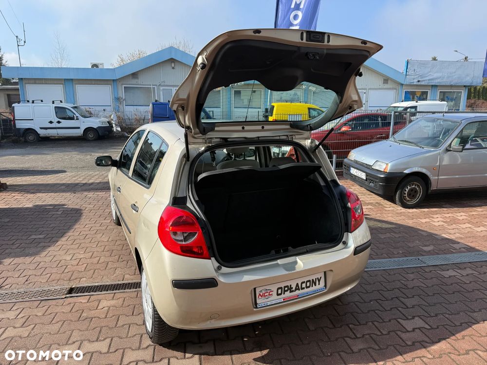 Renault Clio 1.2 16V Confort Dynamique - 18