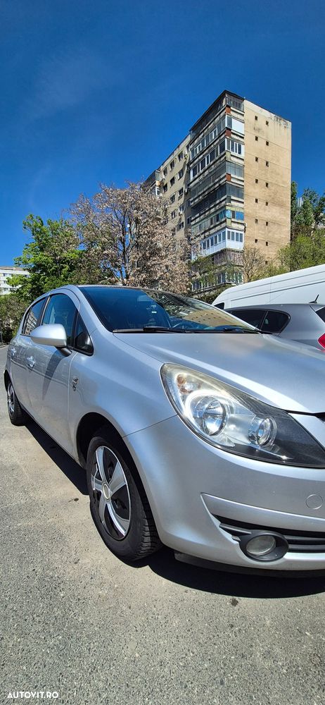 Opel Corsa 1.2 Essentia - 10