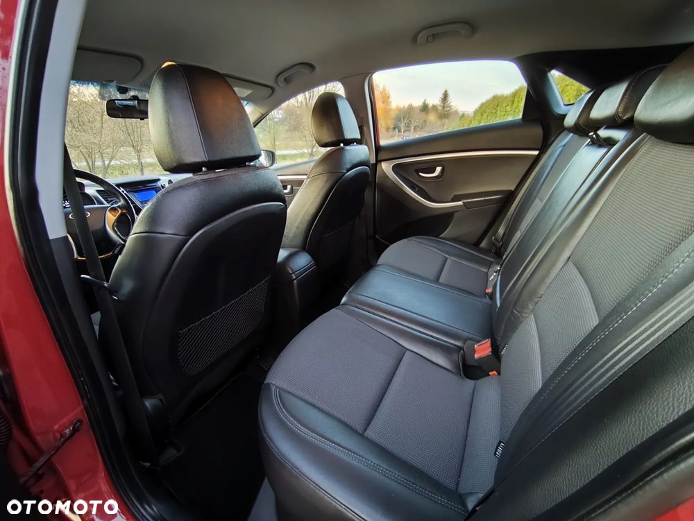 Hyundai i30 1.4 Intro Edition - 10