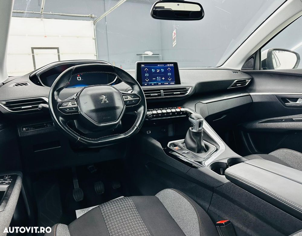 Peugeot 3008 PureTech 130 Stop & Start GPF Active - 21