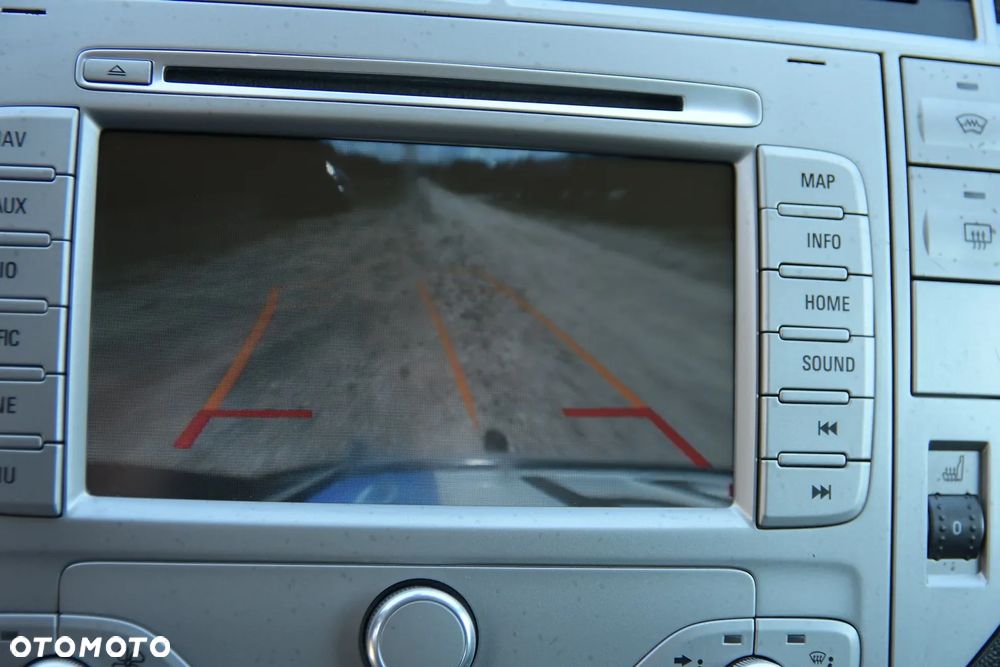 Ford Kuga 2.0 TDCi 2x4 Titanium - 33