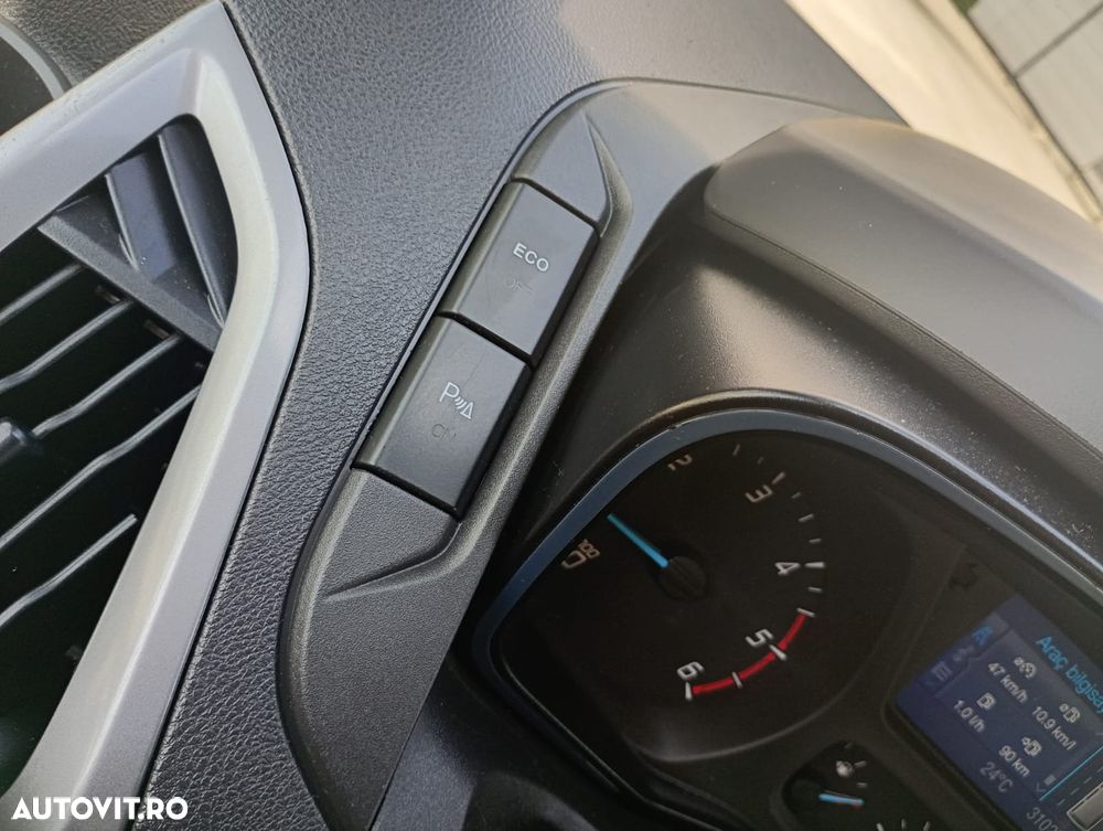 Ford Transit Custom - 11