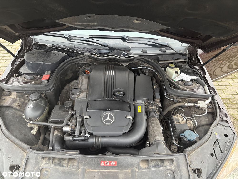 Mercedes-Benz Klasa C 250 CGI Automatik BlueEFFICIENCY Avantgarde - 7