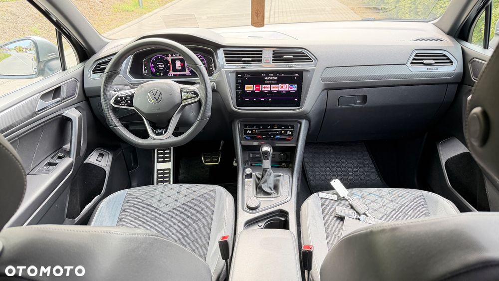 Volkswagen Tiguan 2.0 TDI SCR 4MotION DSG R-Line - 14
