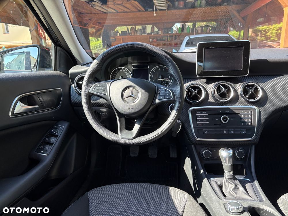 Mercedes-Benz GLA - 20