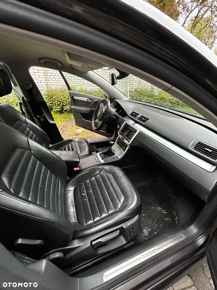 Volkswagen Passat 1.8 TSI Highline - 17