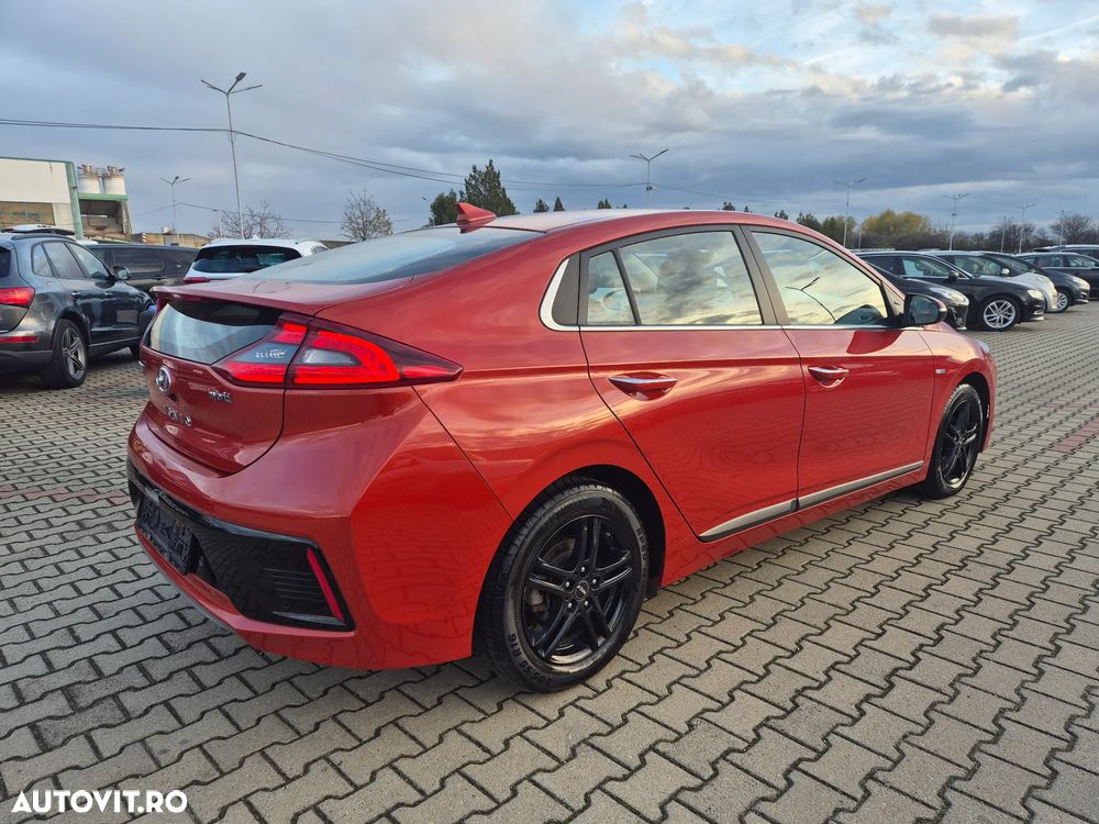 Hyundai IONIQ Hybrid 1.6 GDI Premium - 4