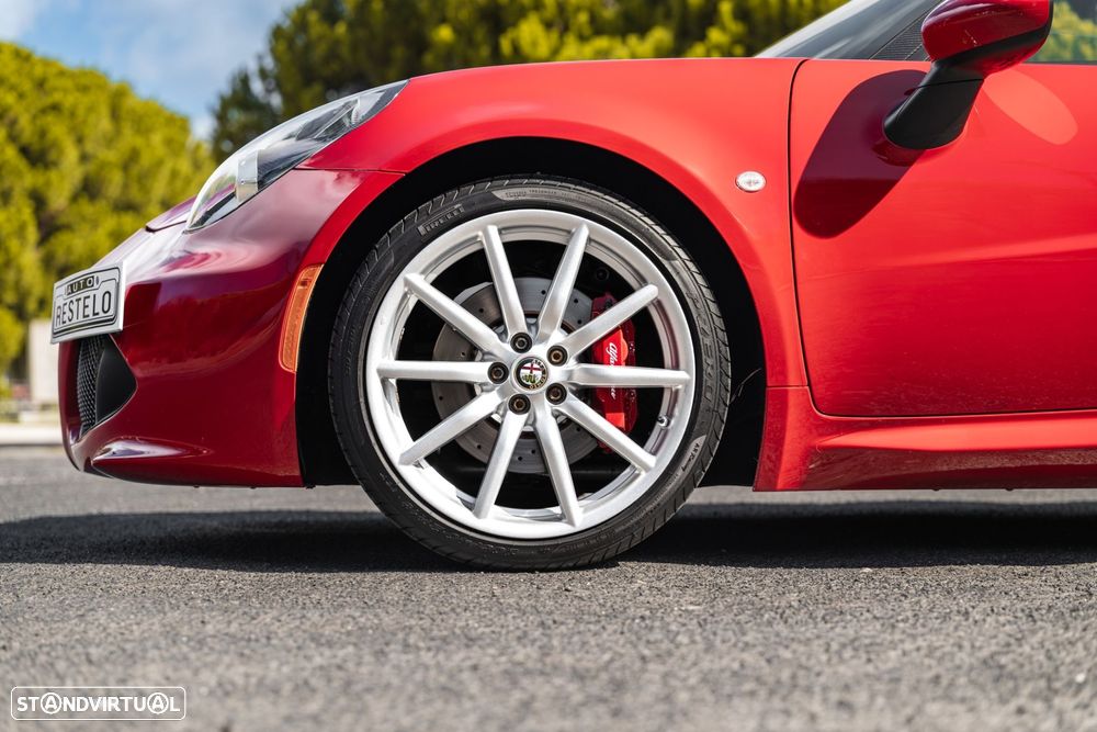 Alfa Romeo 4C Spider 1750 TBi - 8