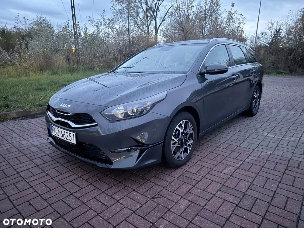 Kia Ceed - 1