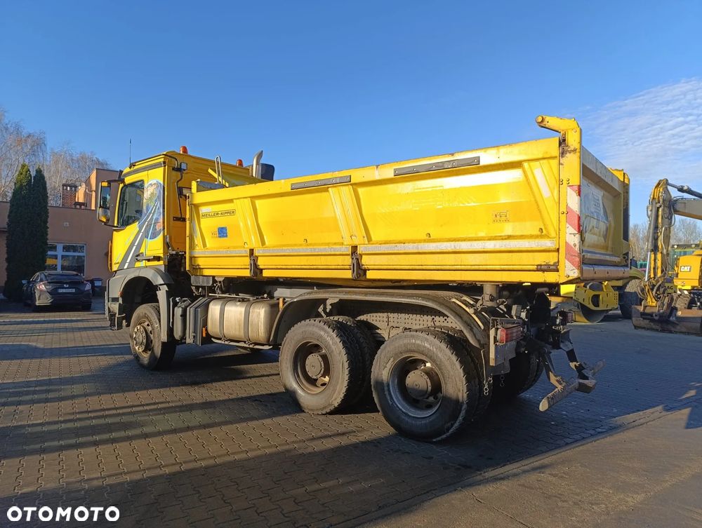 Mercedes-Benz Arocs 3348 - 2