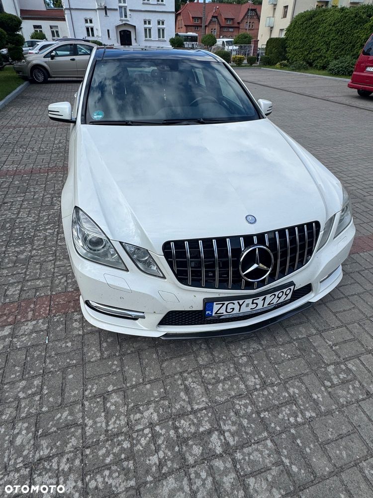 Mercedes-Benz Klasa E 350 CDI BlueEff Avantgarde - 32