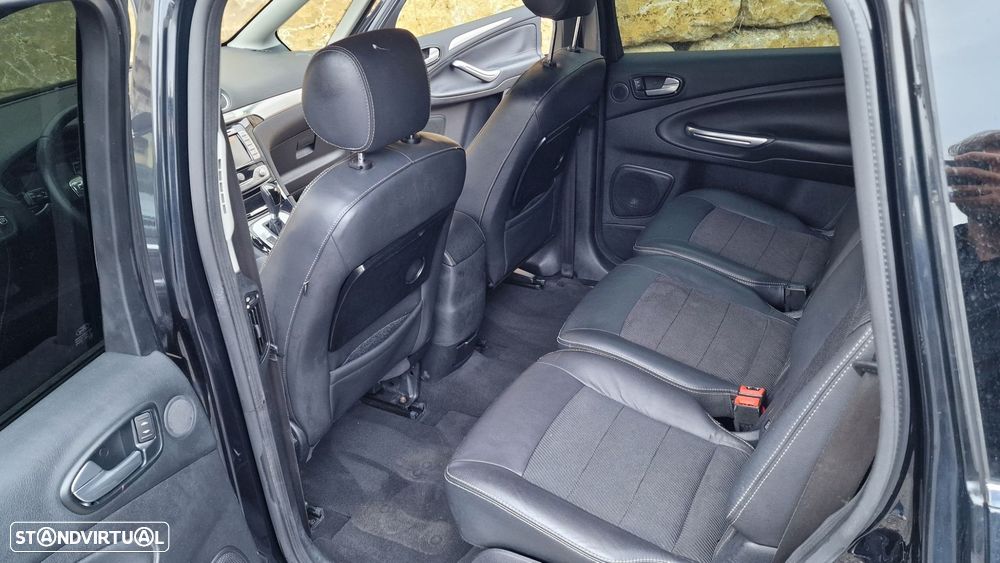 Ford S-Max 2.2 TDCi Titanium 7L - 25