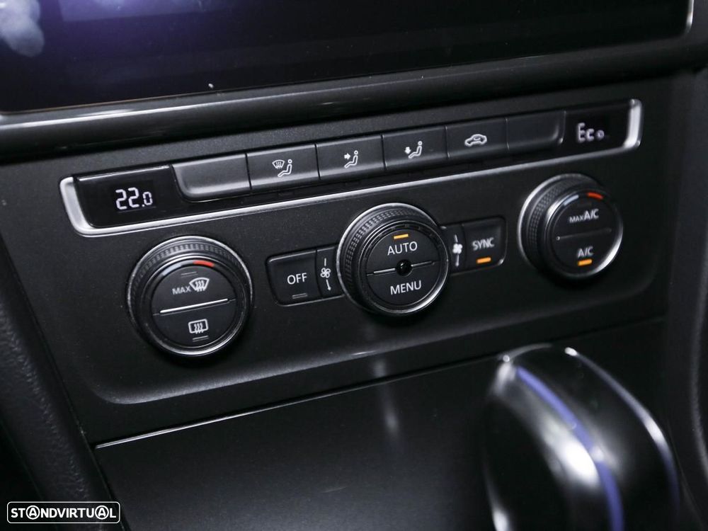 VW e-Golf AC/DC - 18