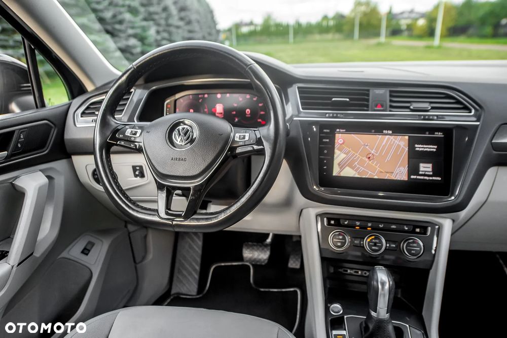 Volkswagen Tiguan 2.0 TDI SCR 4MOTION DSG Highline - 28