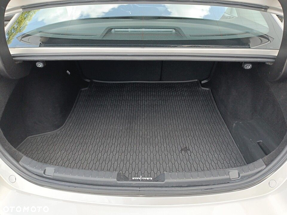 Mazda 3 - 15