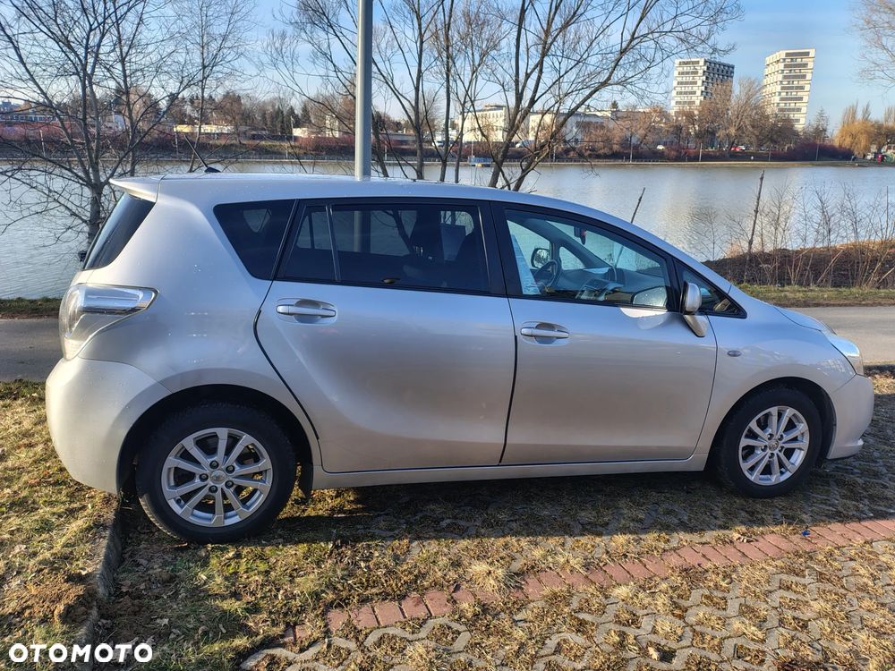 Toyota Verso 2.0 D-4D Luna - 2