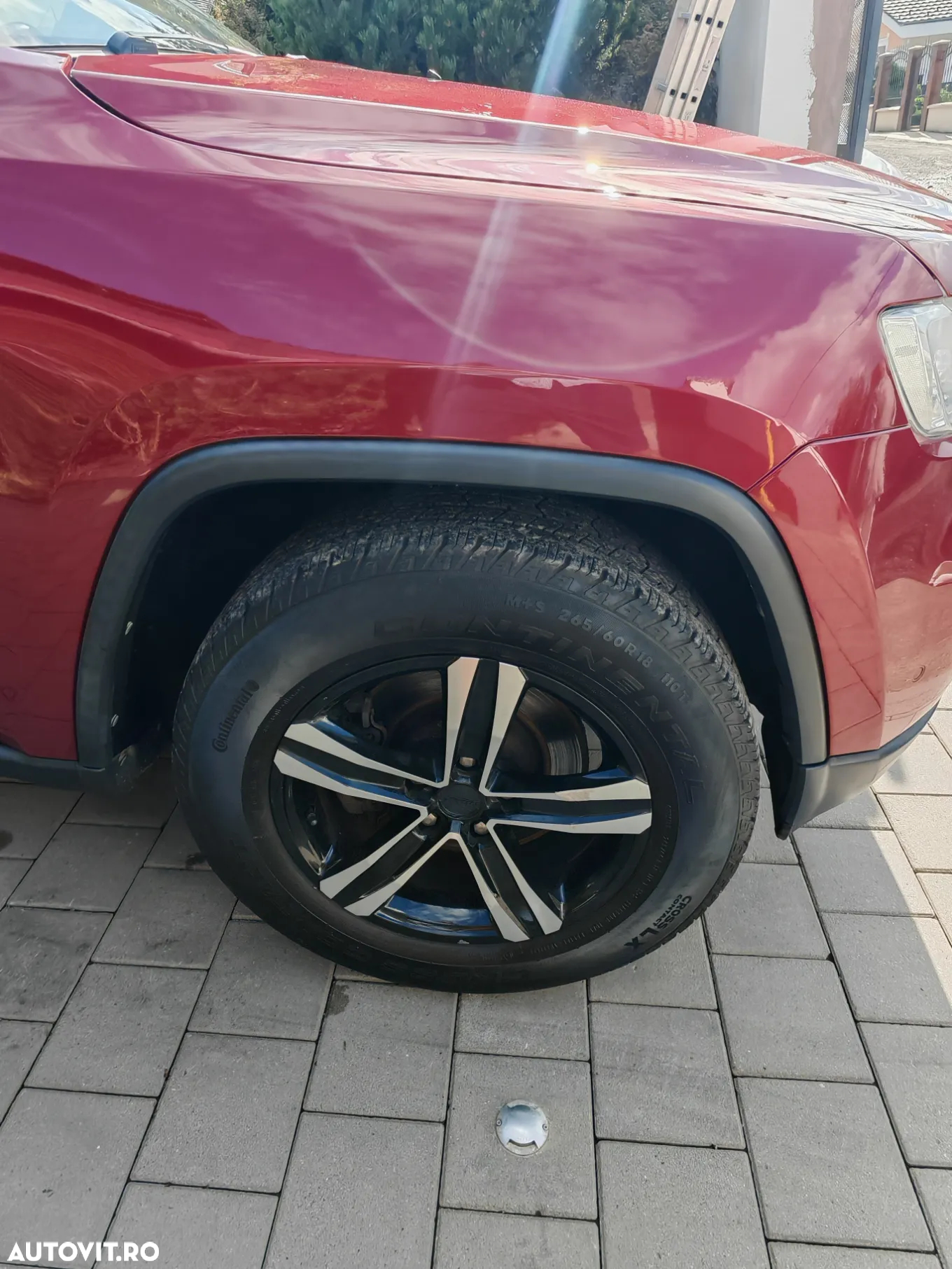 Jeep Grand Cherokee - 29