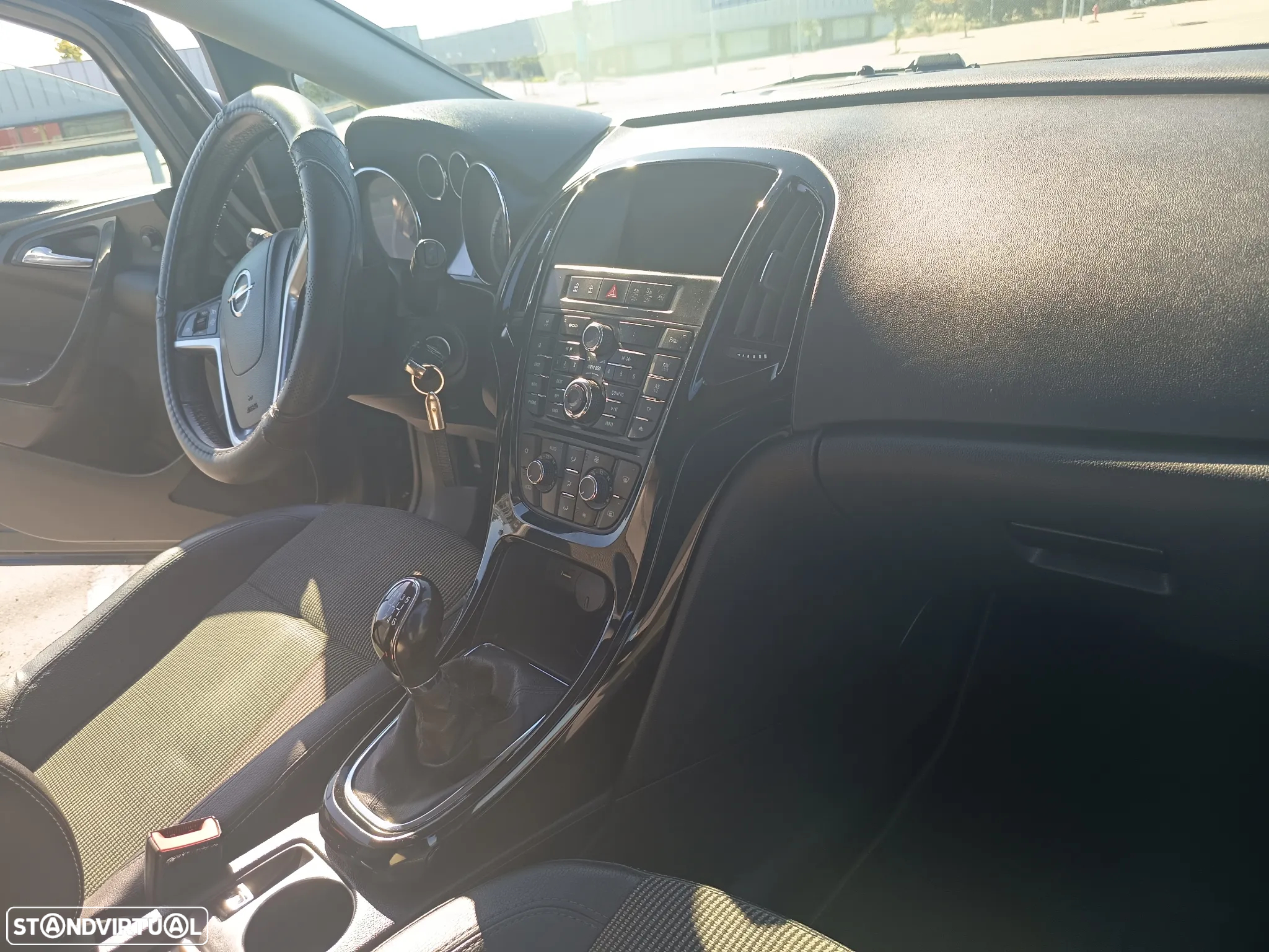 Opel Astra Sports Tourer - 11