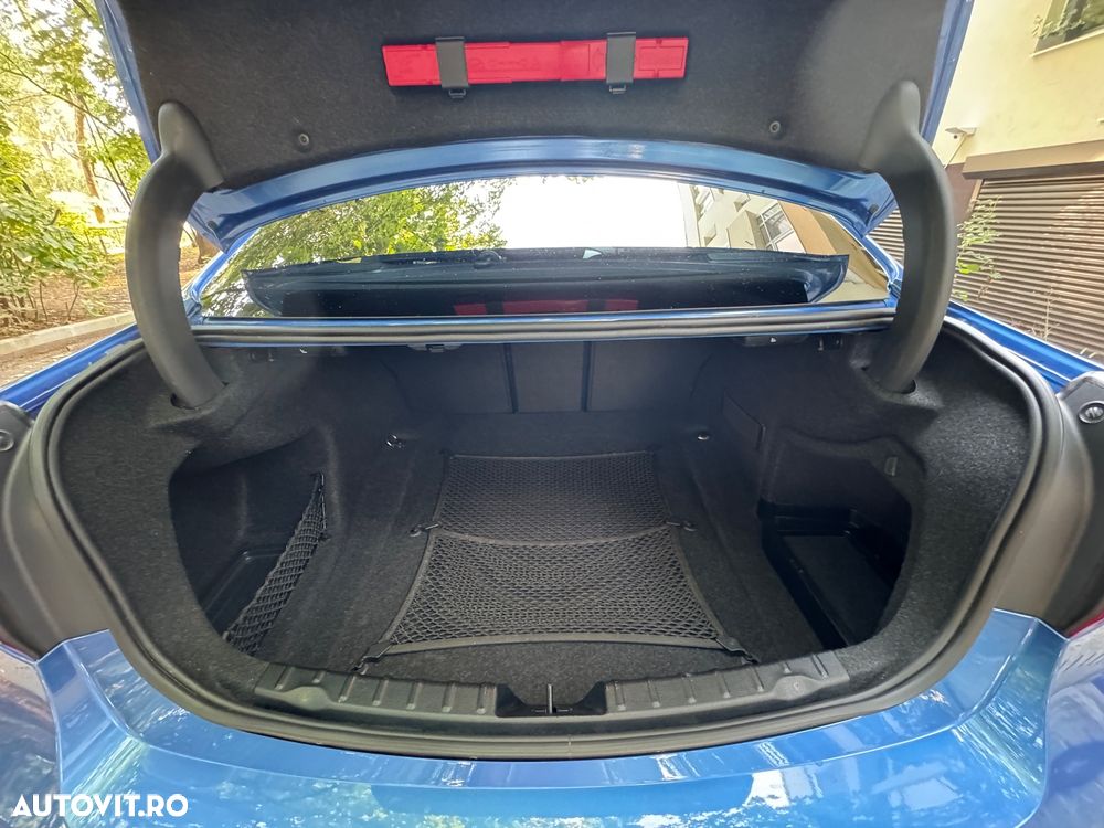 BMW Seria 3 - 15