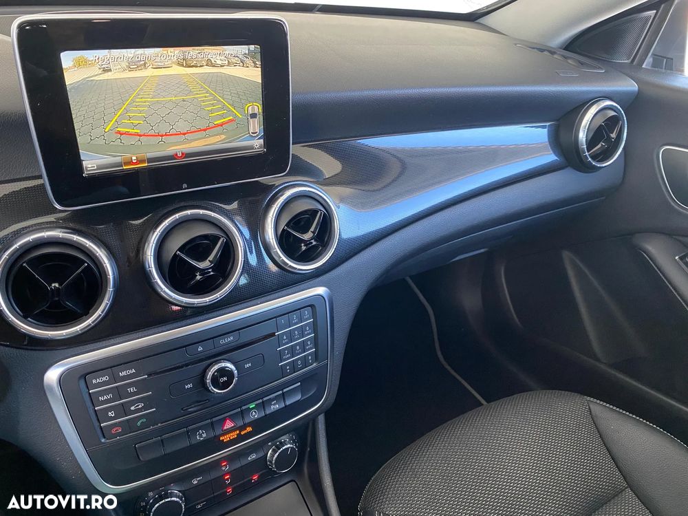 Mercedes-Benz CLA - 26