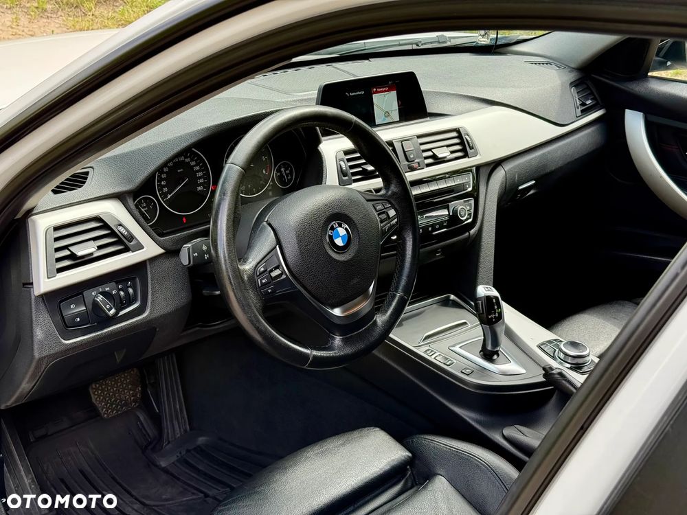 BMW Seria 3 318d - 11