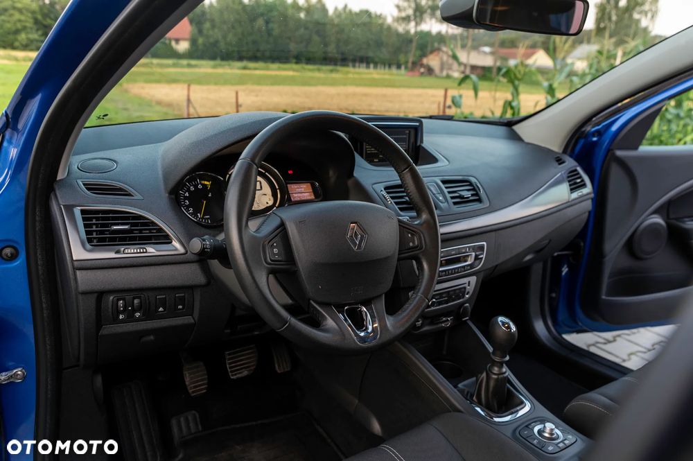 Renault Megane ENERGY TCe 115 Start & Stop Authentique - 29