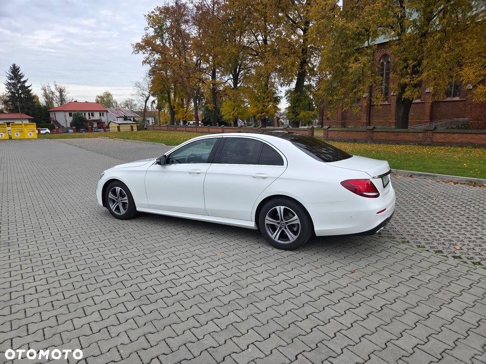 Mercedes-Benz Klasa E 200 d 9G-TRONIC - 18