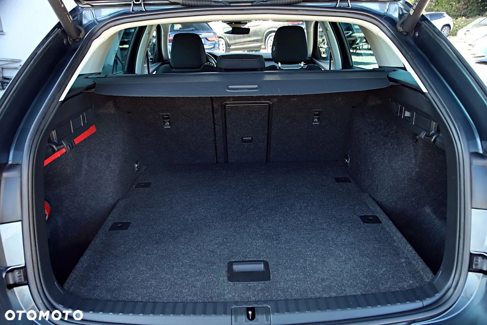 Skoda Octavia 2.0 TDI Style DSG - 20