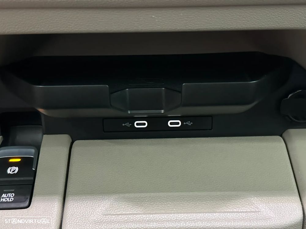 VW Multivan 2.0 TDI Style Longa DSG - 33