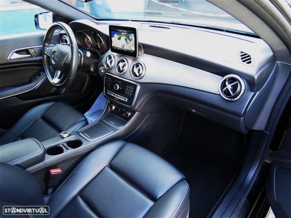 Mercedes-Benz CLA 200 d Shooting Brake Urban Aut. - 19