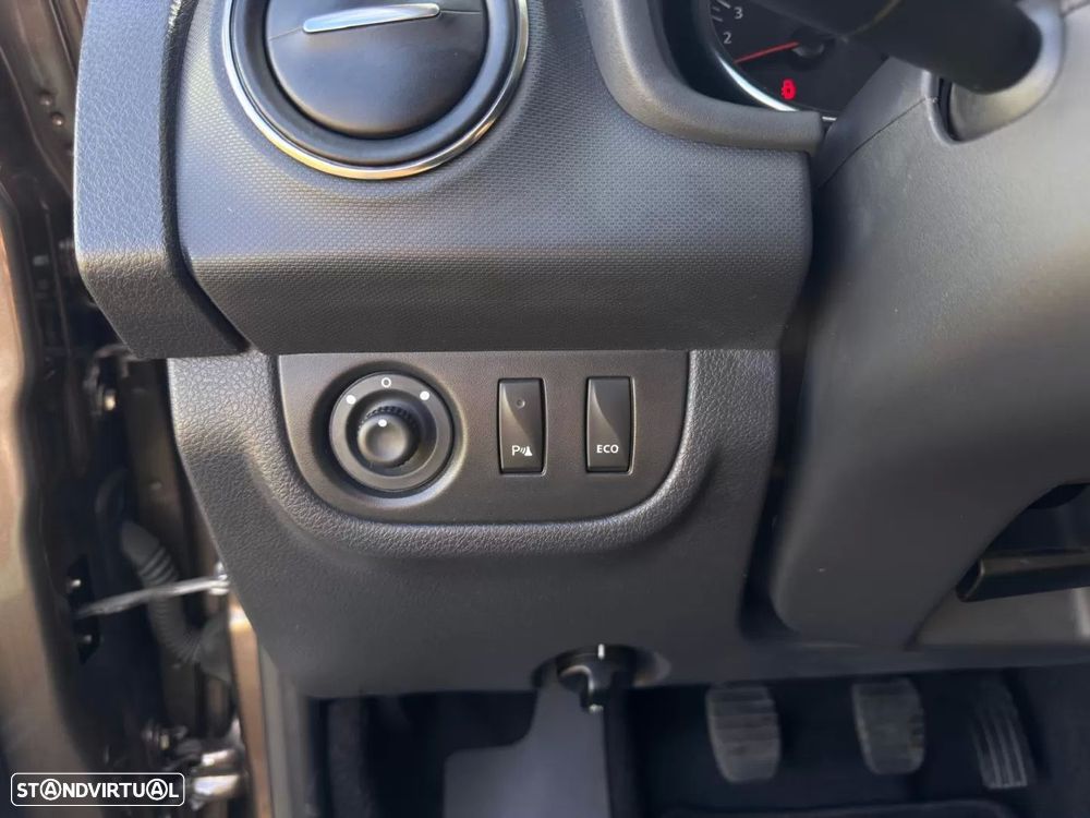 Dacia Sandero 0.9 TCe Stepway - 32