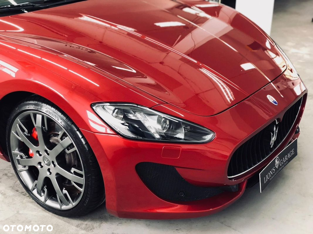 Maserati GranTurismo S Automat - 3