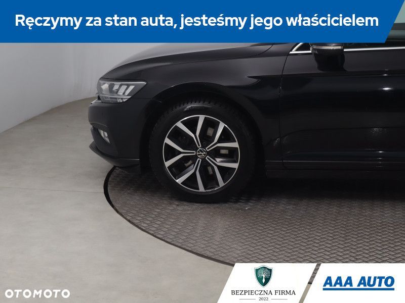 Volkswagen Passat Variant - 17