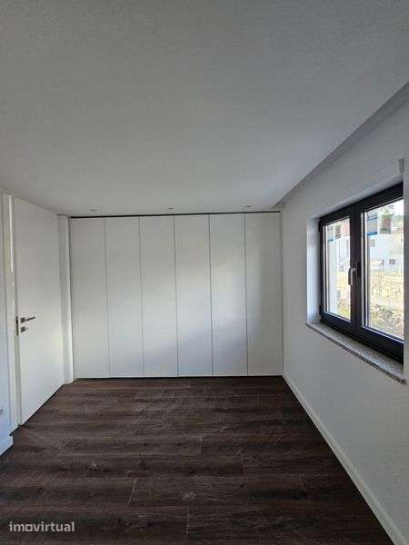 Alugo 4 apartamentos T1 - Grande imagem: 4/4